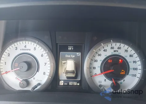 2018 Toyota Sienna Se 8 Passenger z USA, uszkodzony, nr VIN 5TDXZ3DC1JS942275